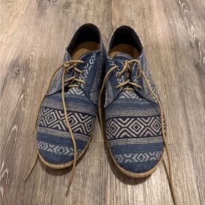 Bangkok Nomad Lace-Up Sneakers